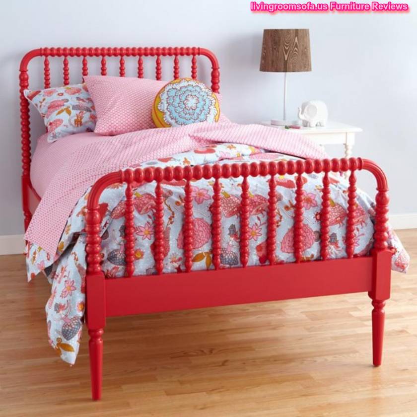  Beautiful Red Bed For Bedroom