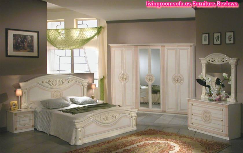  Italian Classic Bedroom Furniture Designs