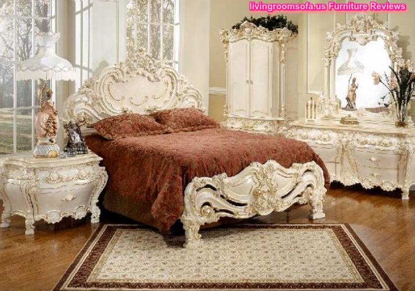 Classic Bedroom Furniture Sets With Table Lamp And Cabinet