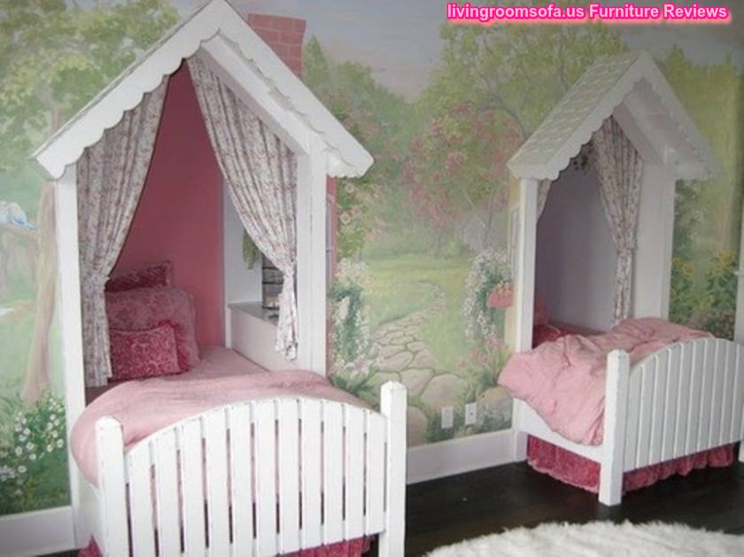 Creative Twin Girls Bedroom