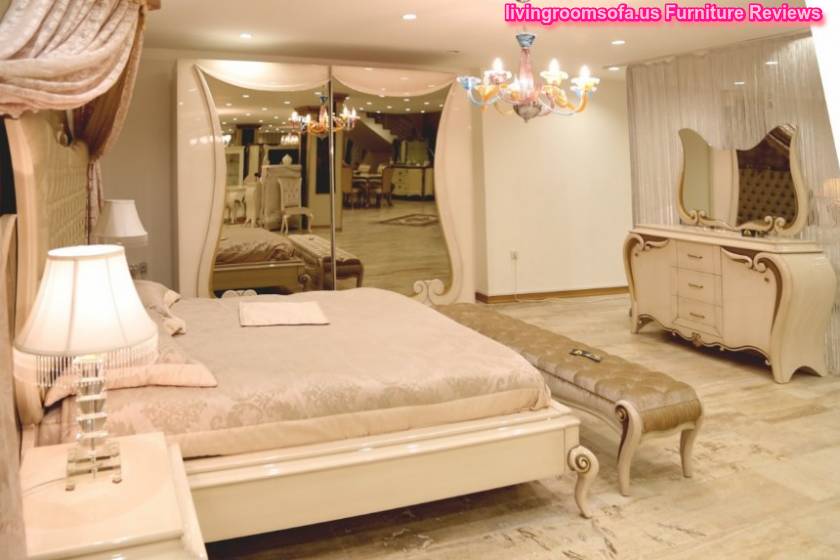 Sweet Nights Classic Bedroom Furniture Design