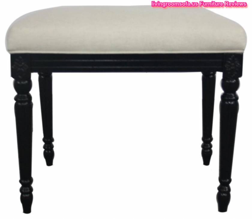 Traditional Bedroom Benches Design