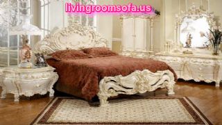 Classic Bedroom Furniture Sets With Table Lamp And Cabinet