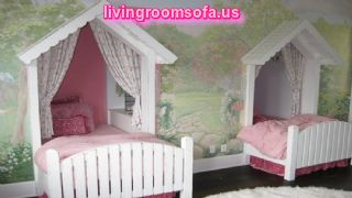 Creative Twin Girls Bedroom