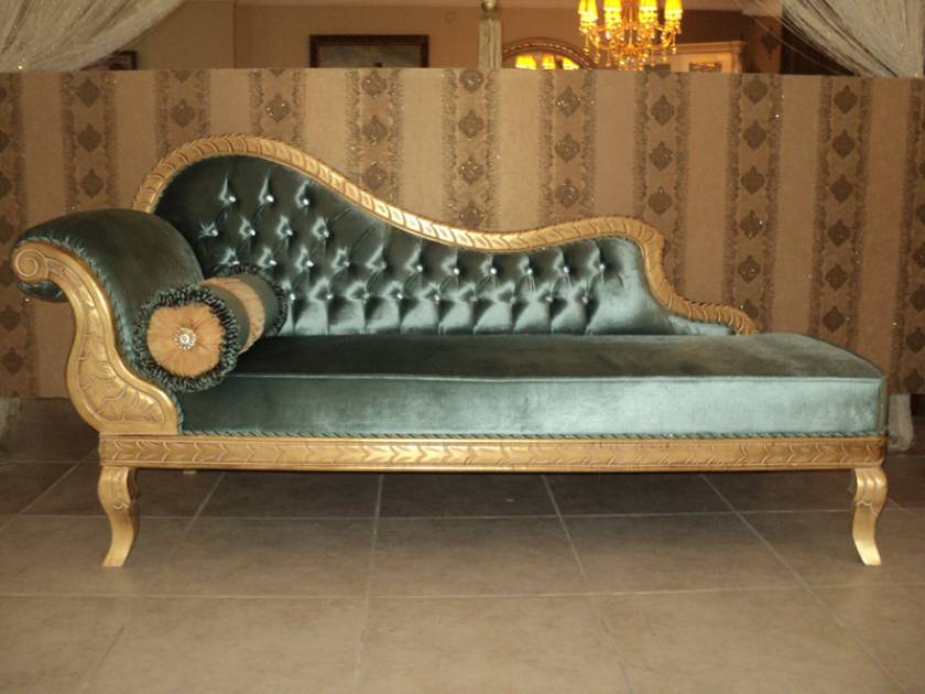 Queen Victoria luxury chaise lounge luxury interior designs