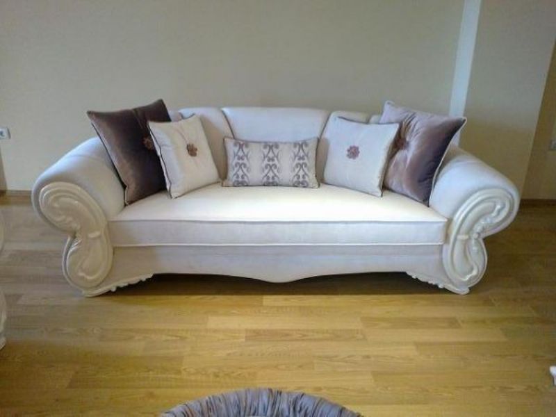 Classical Carved Sofa White Fabrics Handmade