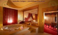 honeymoon bedroom design with jacuzzi hotel room